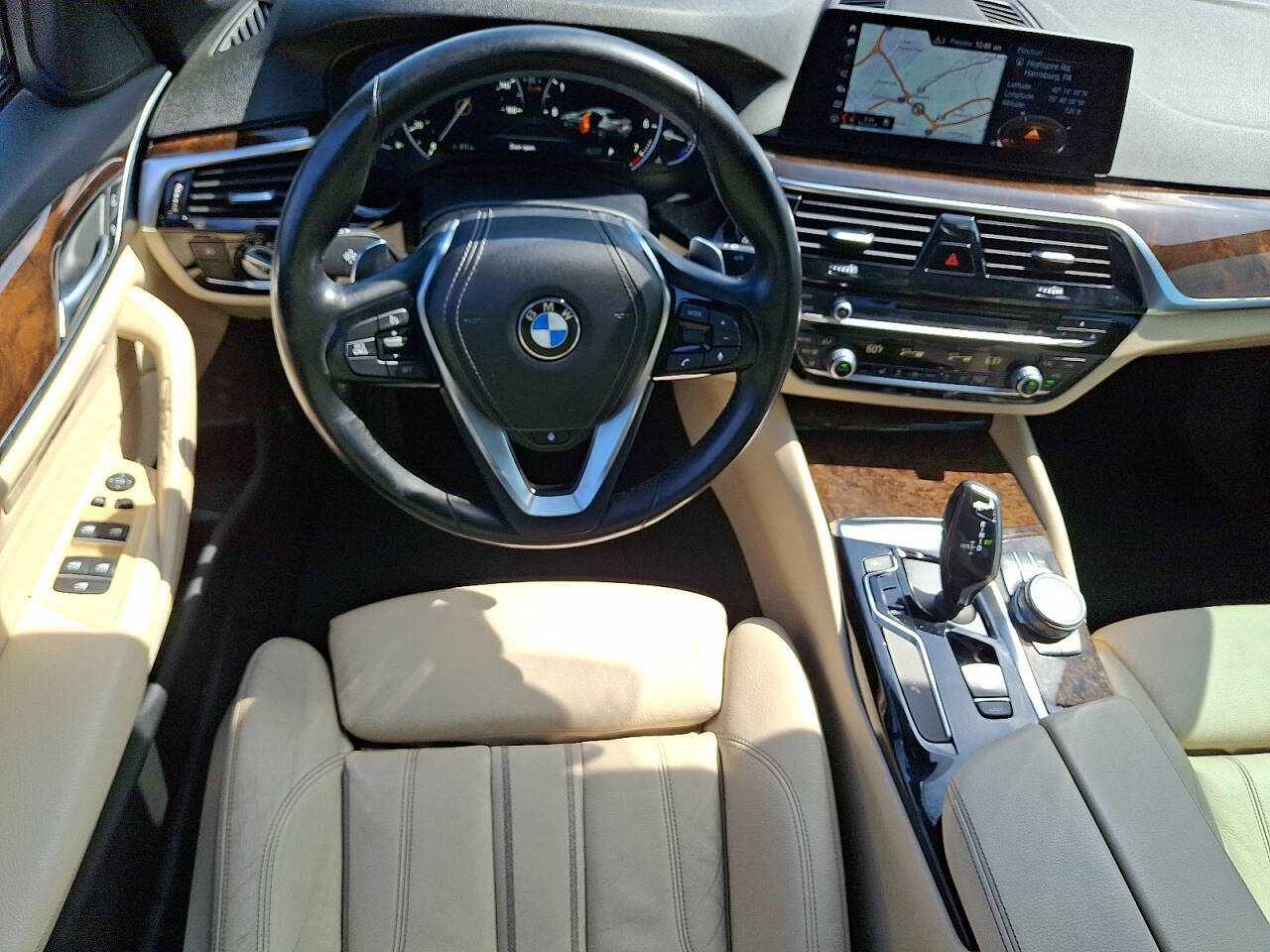 Vehicle image 14 of 30