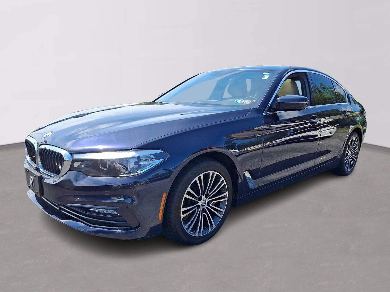 Vehicle image 1 of 30
