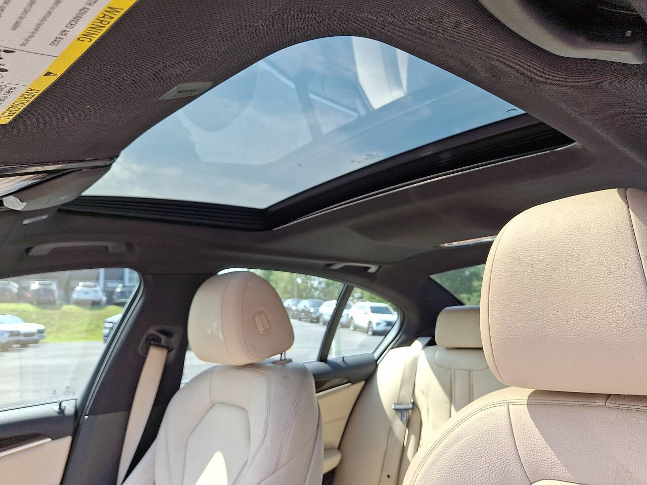Vehicle image 15 of 30