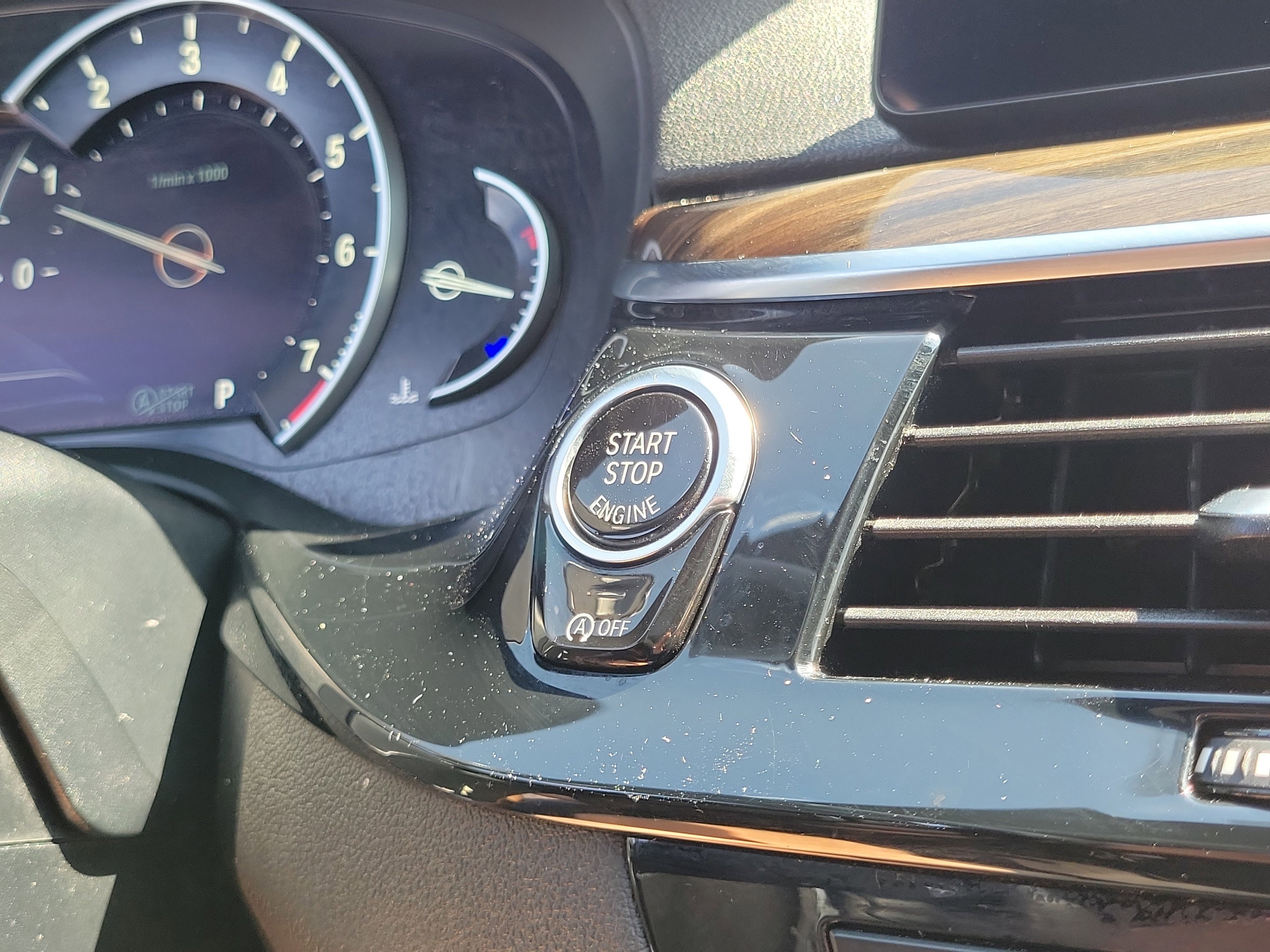 Vehicle image 29 of 30