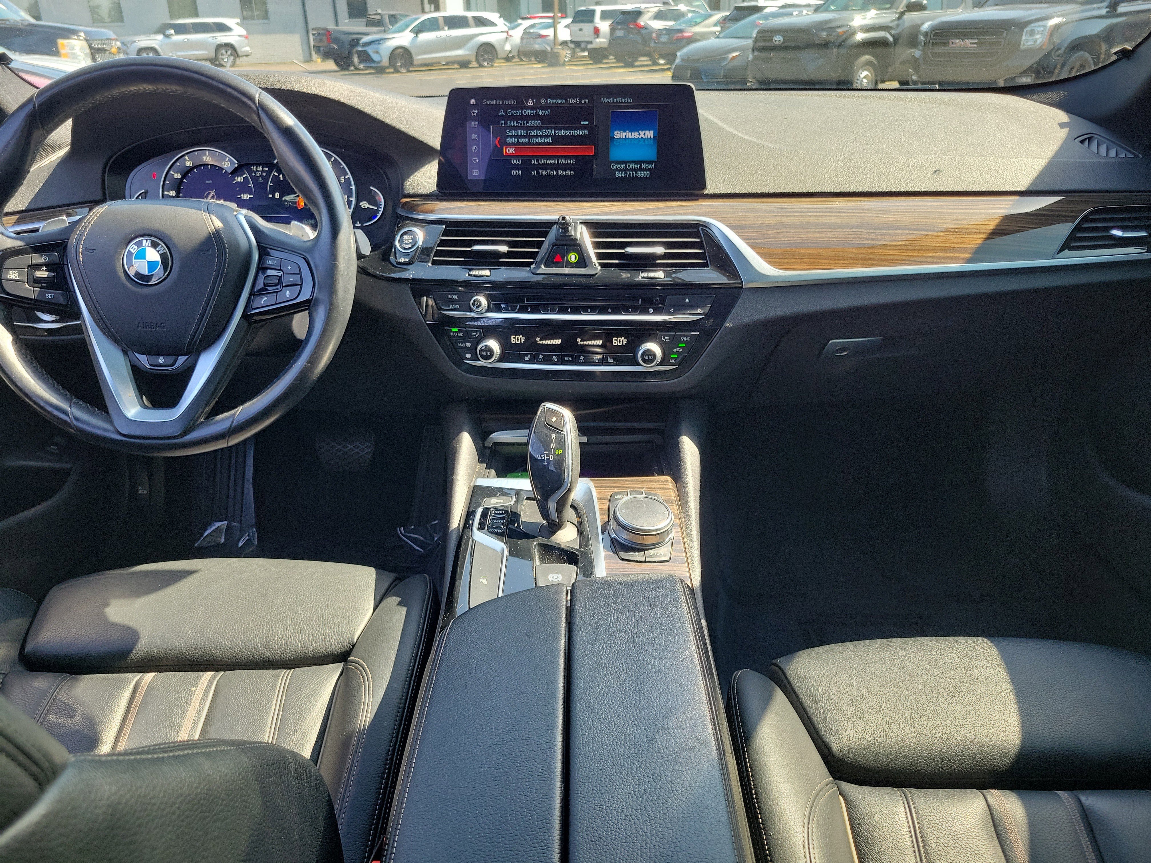 Vehicle image 12 of 30