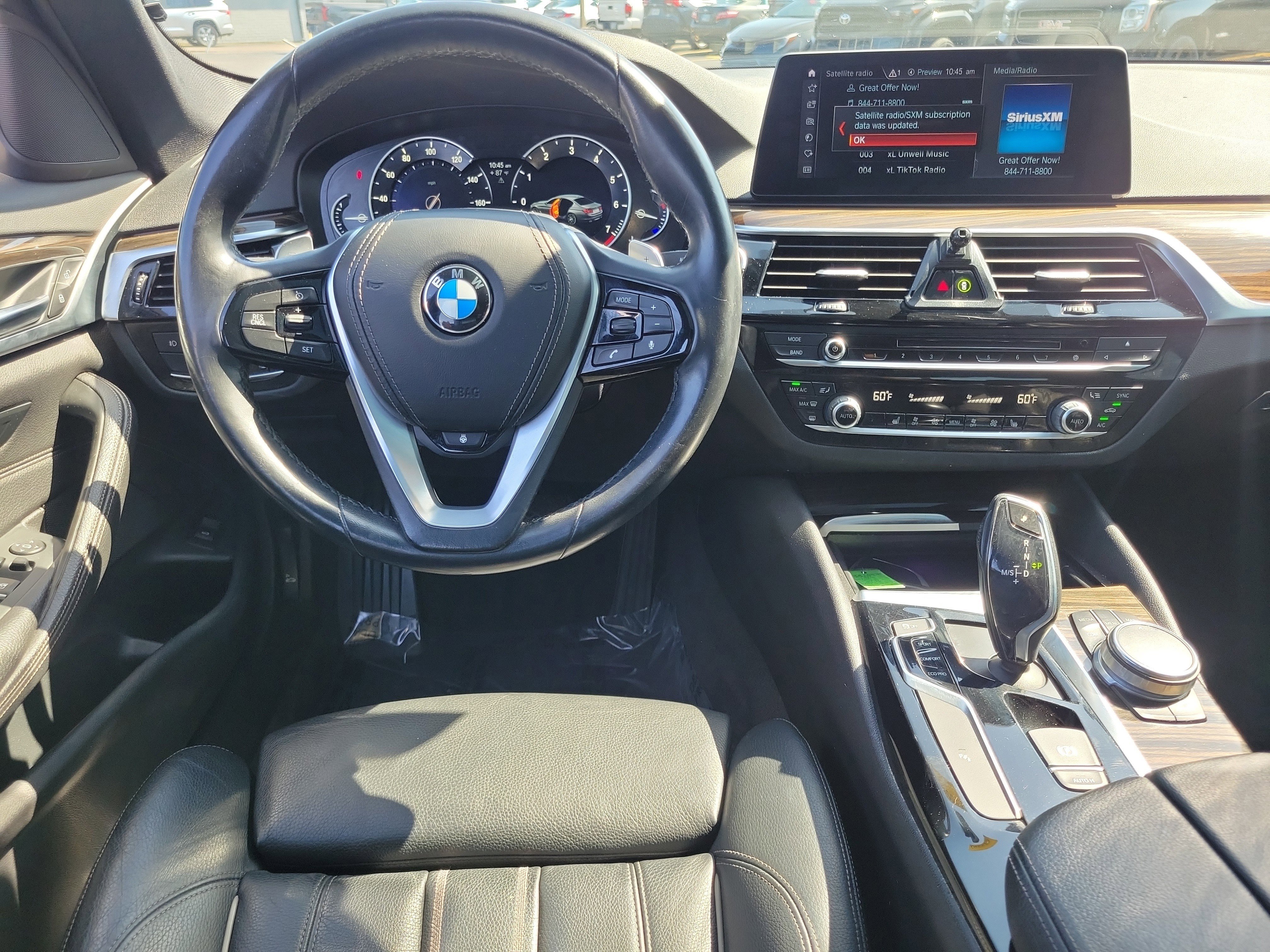 Vehicle image 13 of 30