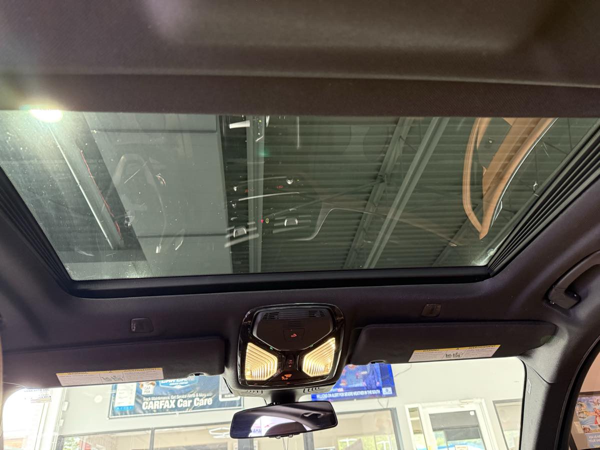 Vehicle image 45 of 73
