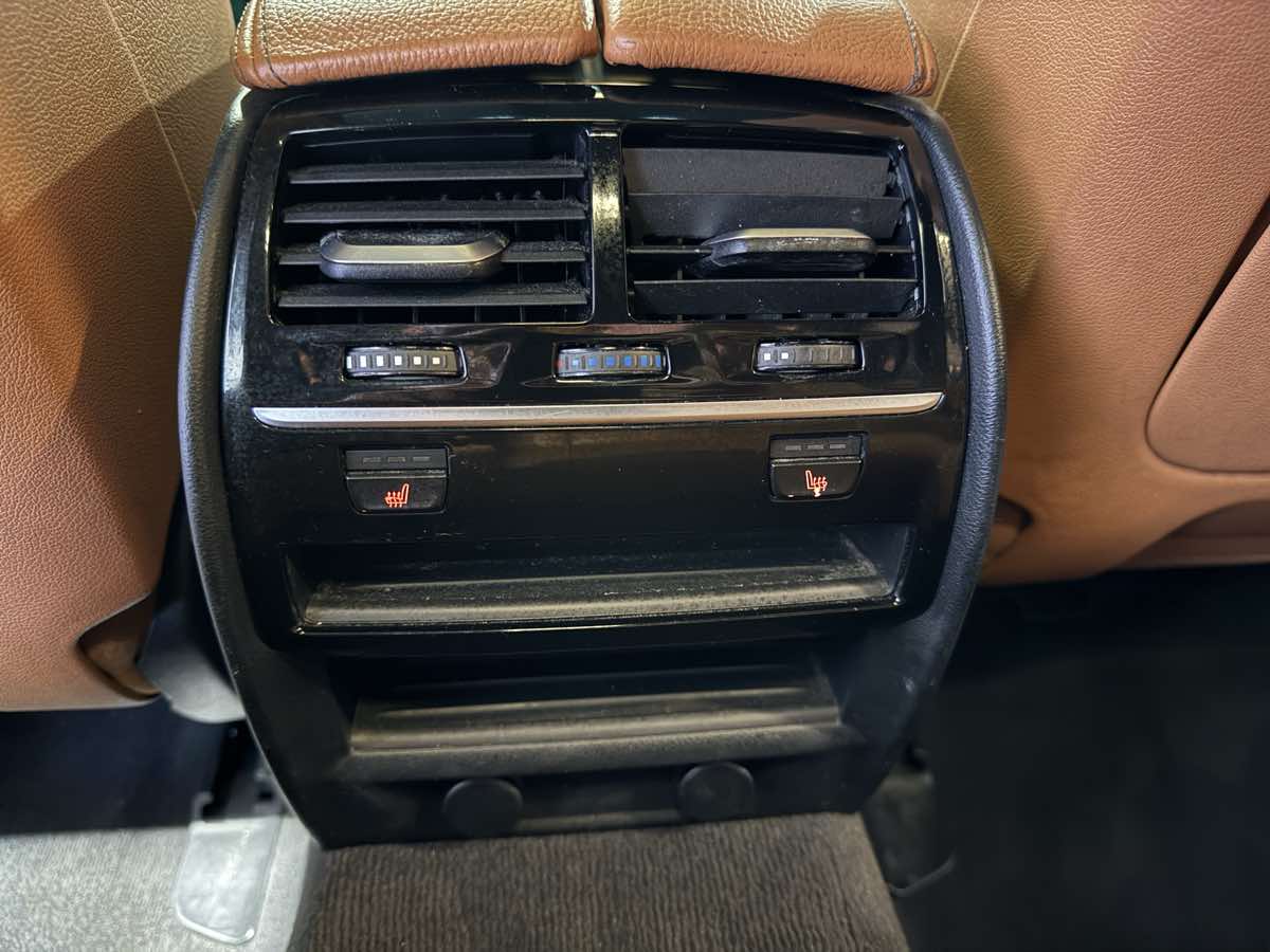 Vehicle image 44 of 73