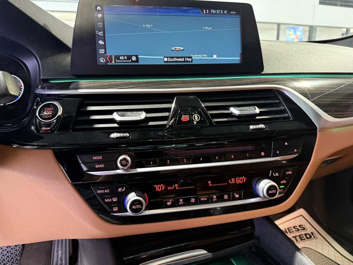 Vehicle image 39 of 73