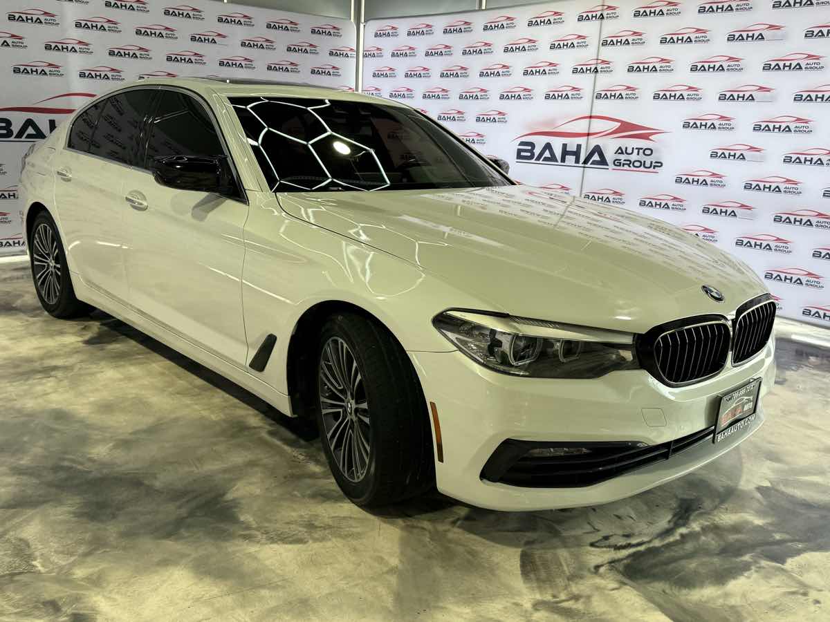 Vehicle image 7 of 73