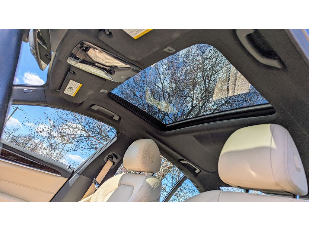 Vehicle image 16 of 27