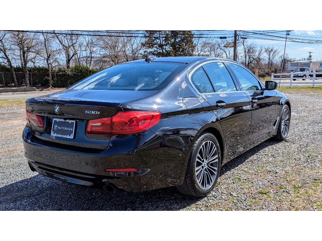 Vehicle image 5 of 27