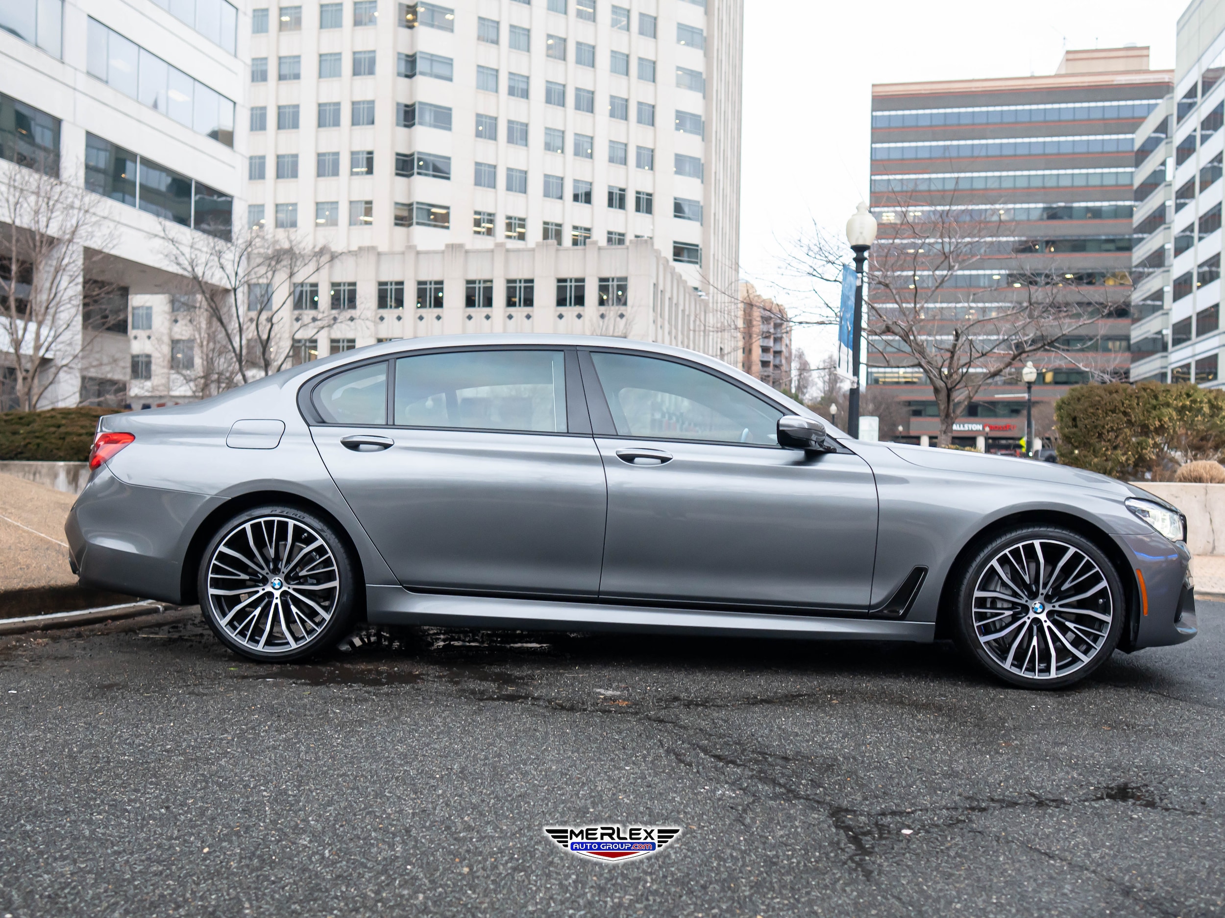 2018 BMW 7 Series 750i xDrive Image 3 of 52