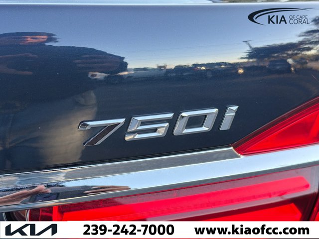2018 BMW 7 Series 750i xDrive Image 31 of 40