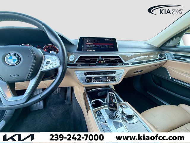 2018 BMW 7 Series 750i xDrive Image 18 of 40