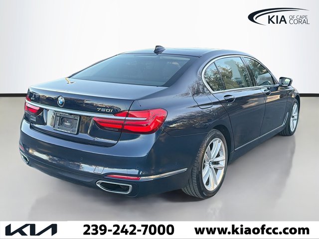 2018 BMW 7 Series 750i xDrive Image 5 of 40