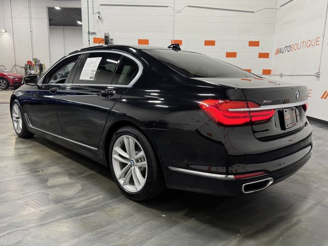Vehicle image 7 of 39