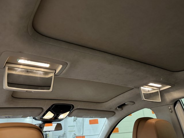 Vehicle image 19 of 39