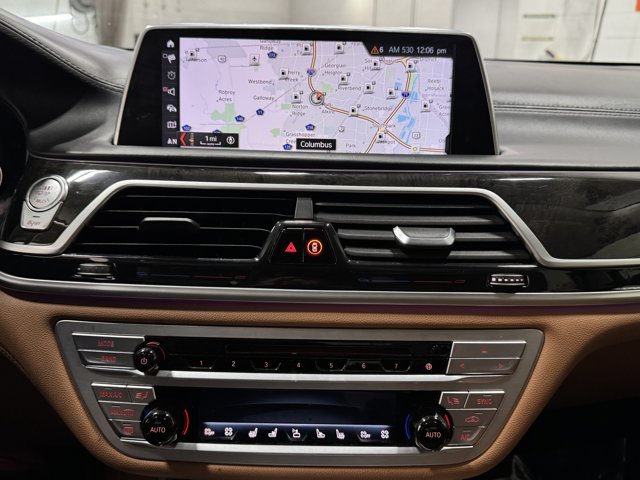 Vehicle image 29 of 39