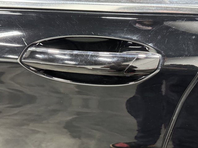Vehicle image 20 of 39