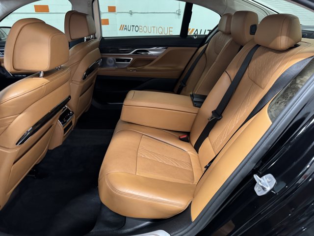 Vehicle image 14 of 39