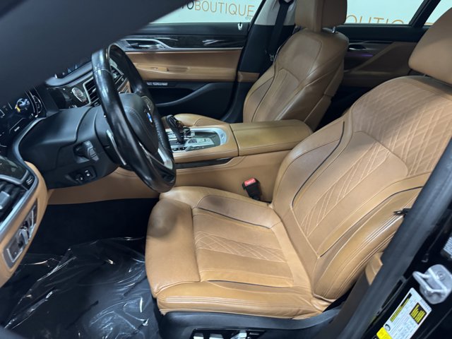 Vehicle image 12 of 39