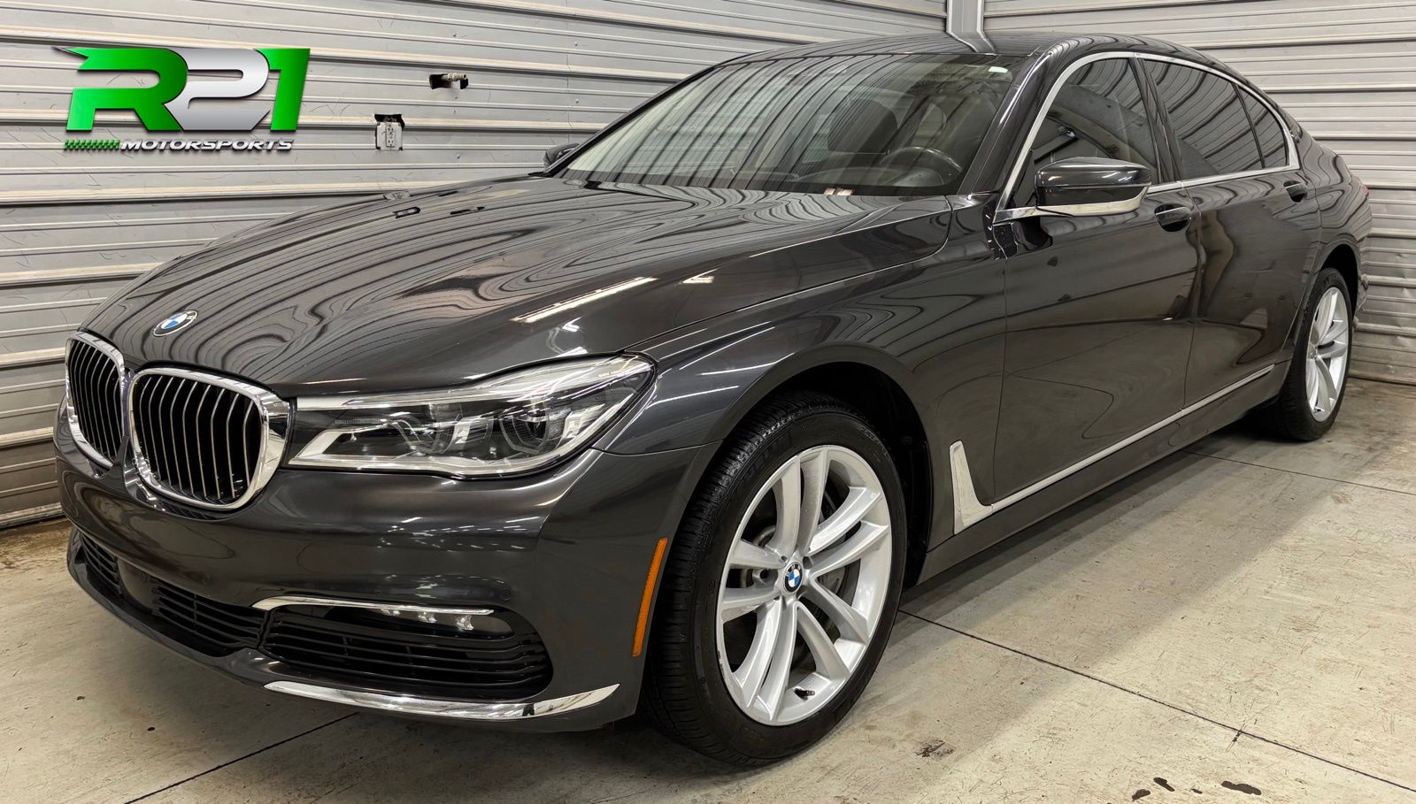 2018 BMW 7 Series 750i xDrive Image 1 of 33