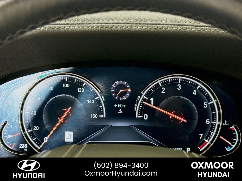 Vehicle image 12 of 33