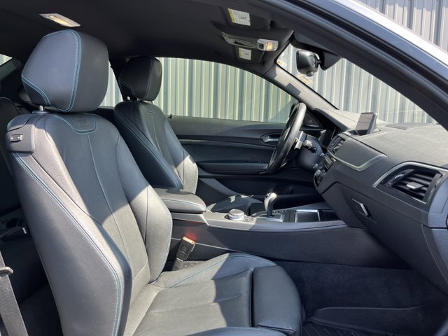 Vehicle image 13 of 37