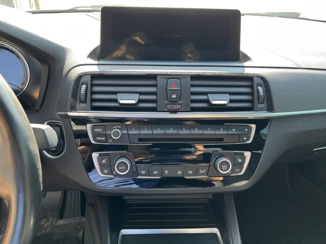 Vehicle image 20 of 37