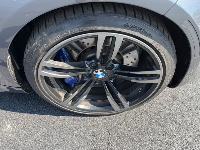 Vehicle image 6 of 37