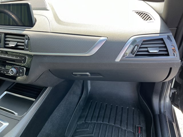 Vehicle image 29 of 37