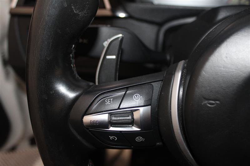Vehicle image 38 of 44