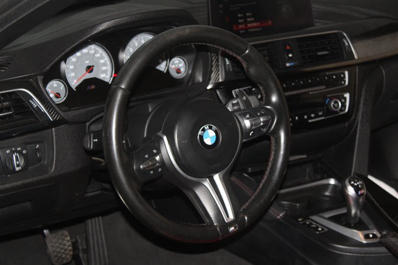 Vehicle image 23 of 44