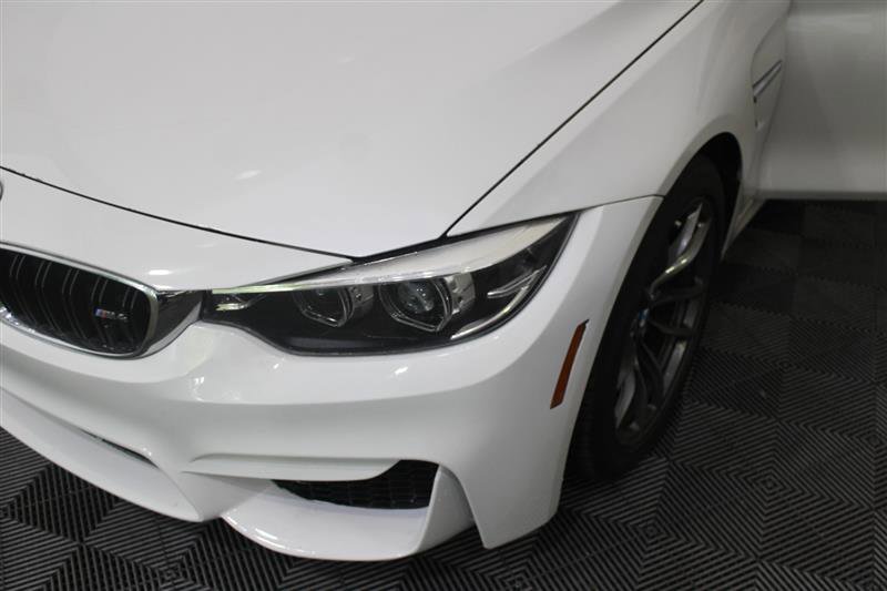 Vehicle image 17 of 44