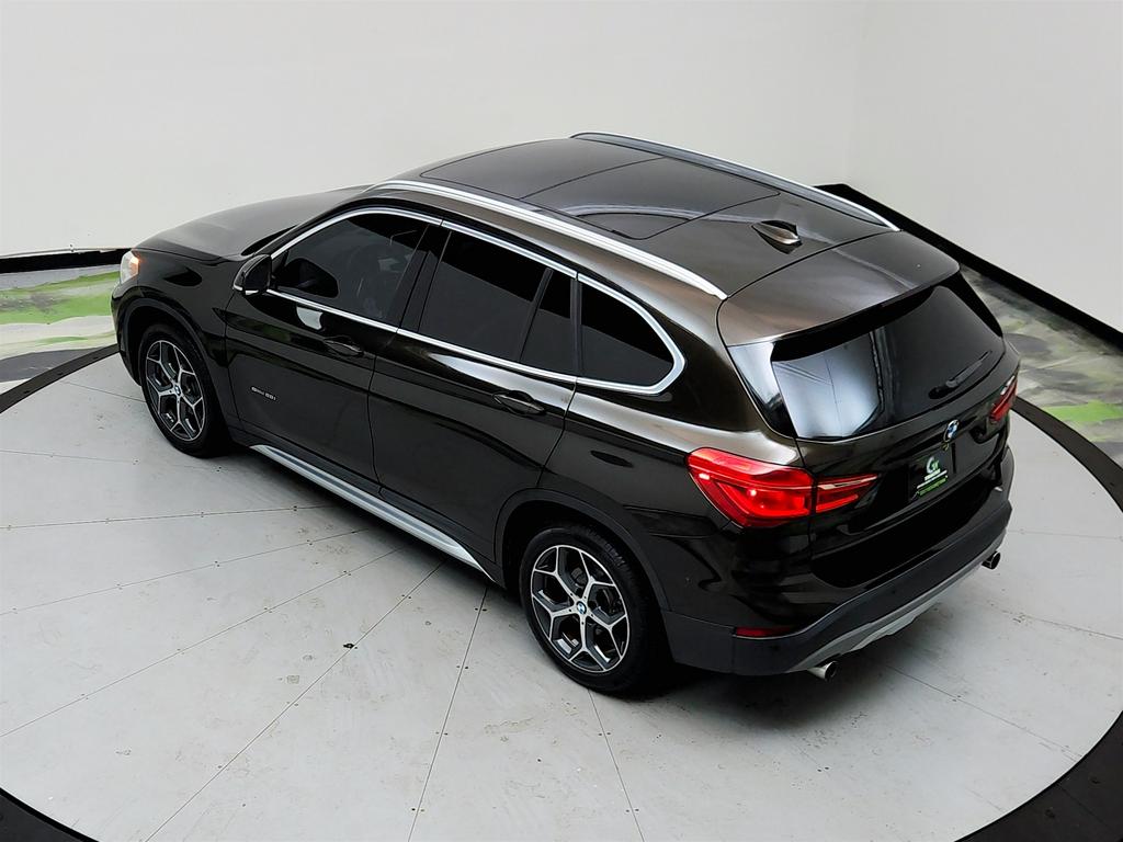 Vehicle image 18 of 39