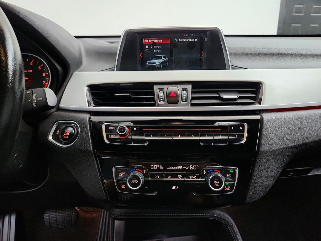 Vehicle image 32 of 39