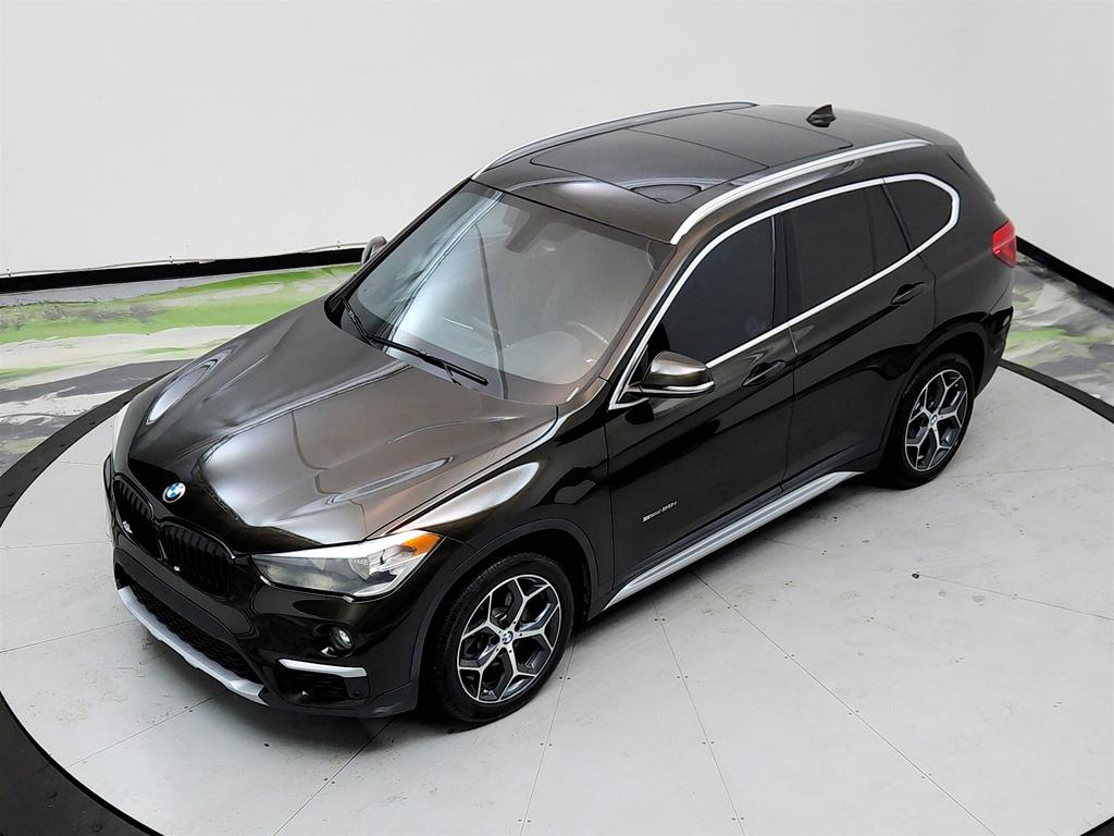 Vehicle image 2 of 39