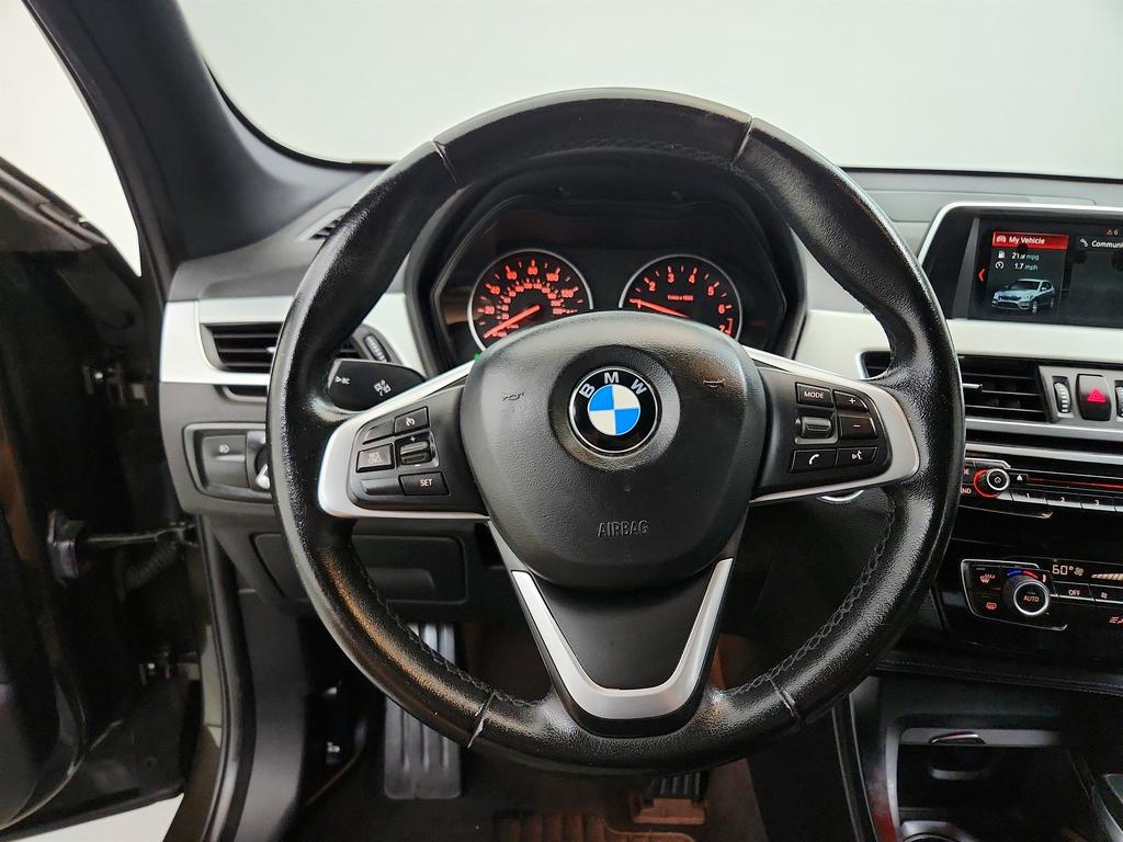 Vehicle image 29 of 39
