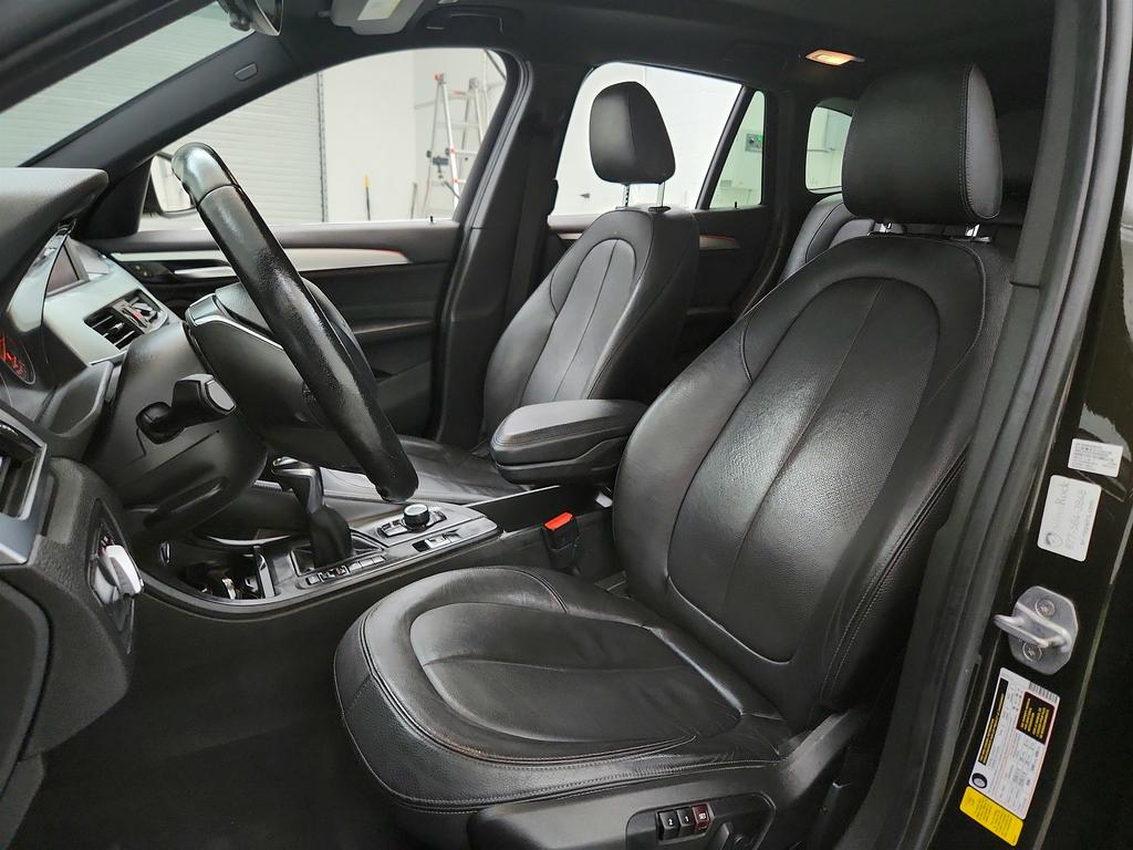 Vehicle image 25 of 39