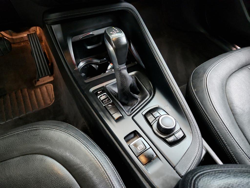 Vehicle image 33 of 39