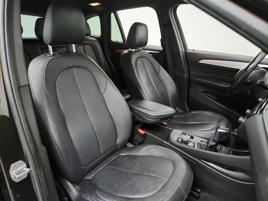 Vehicle image 22 of 39
