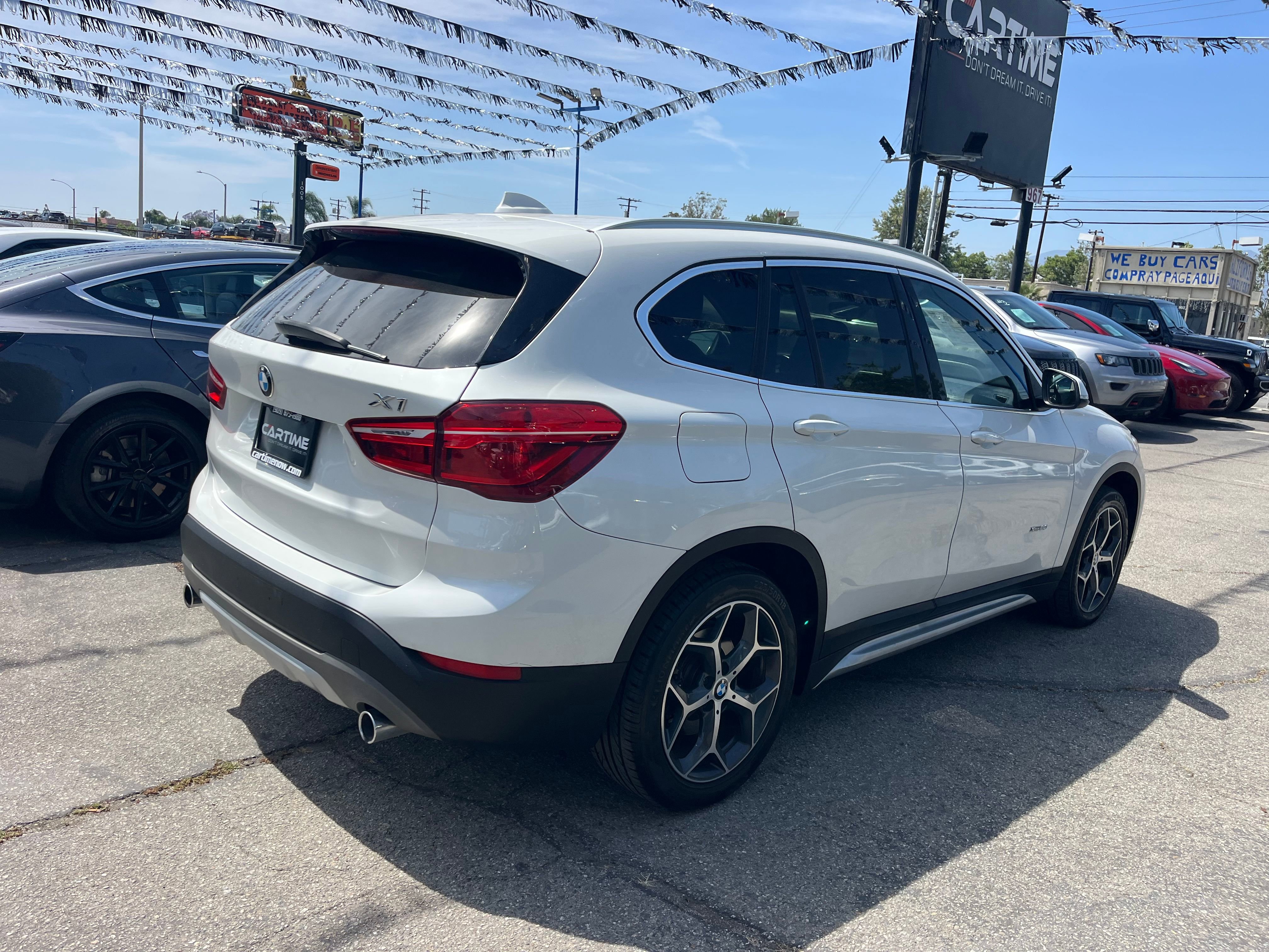 Vehicle image 15 of 74