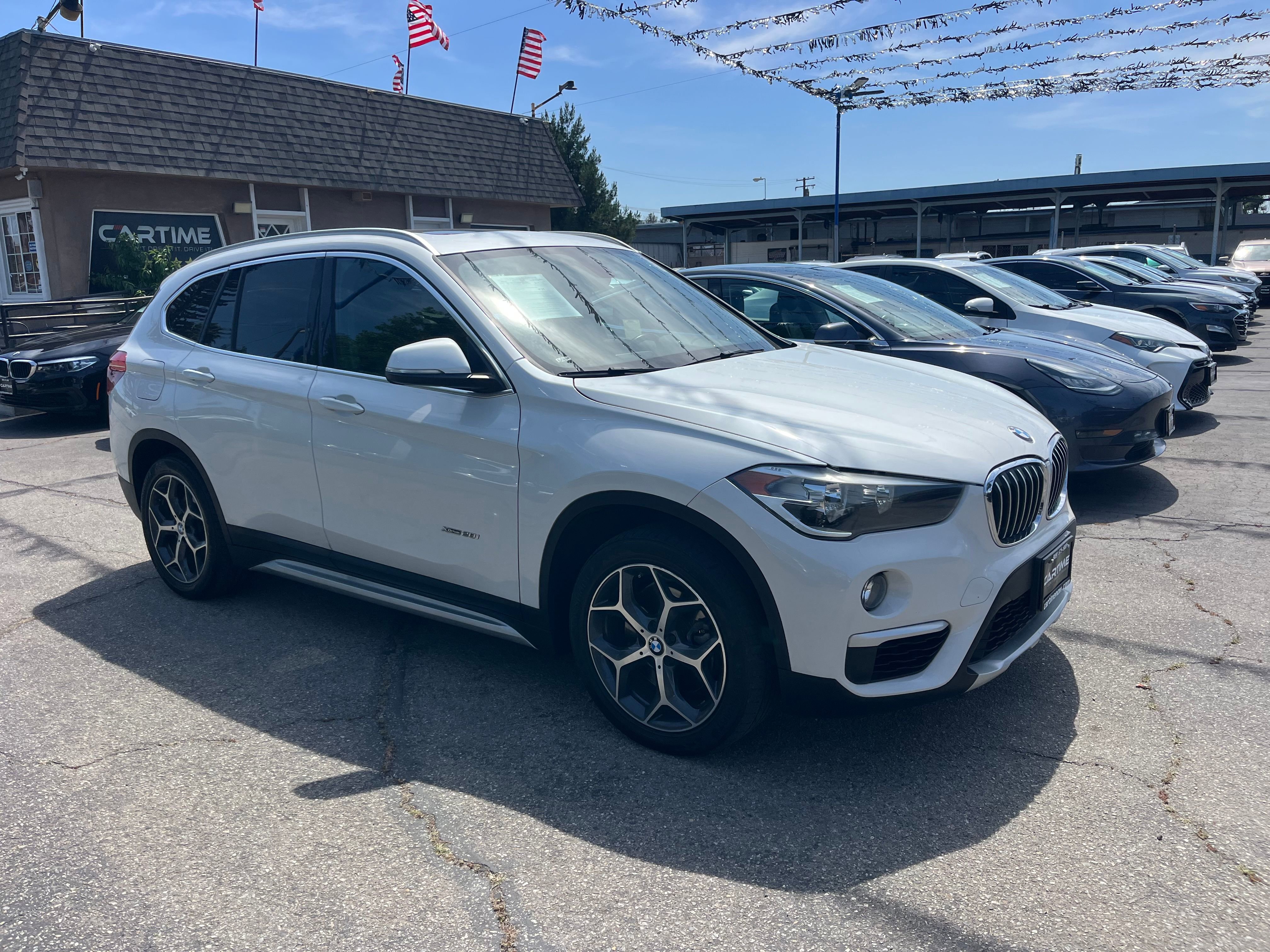 Vehicle image 11 of 74