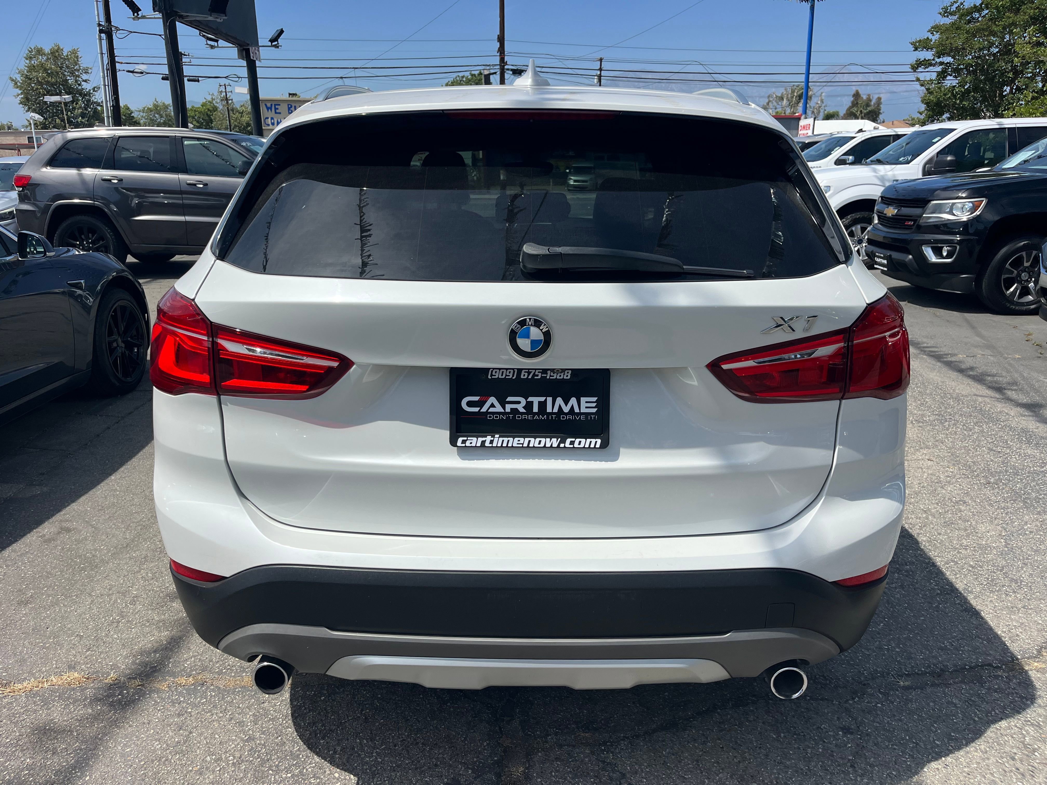 Vehicle image 19 of 74