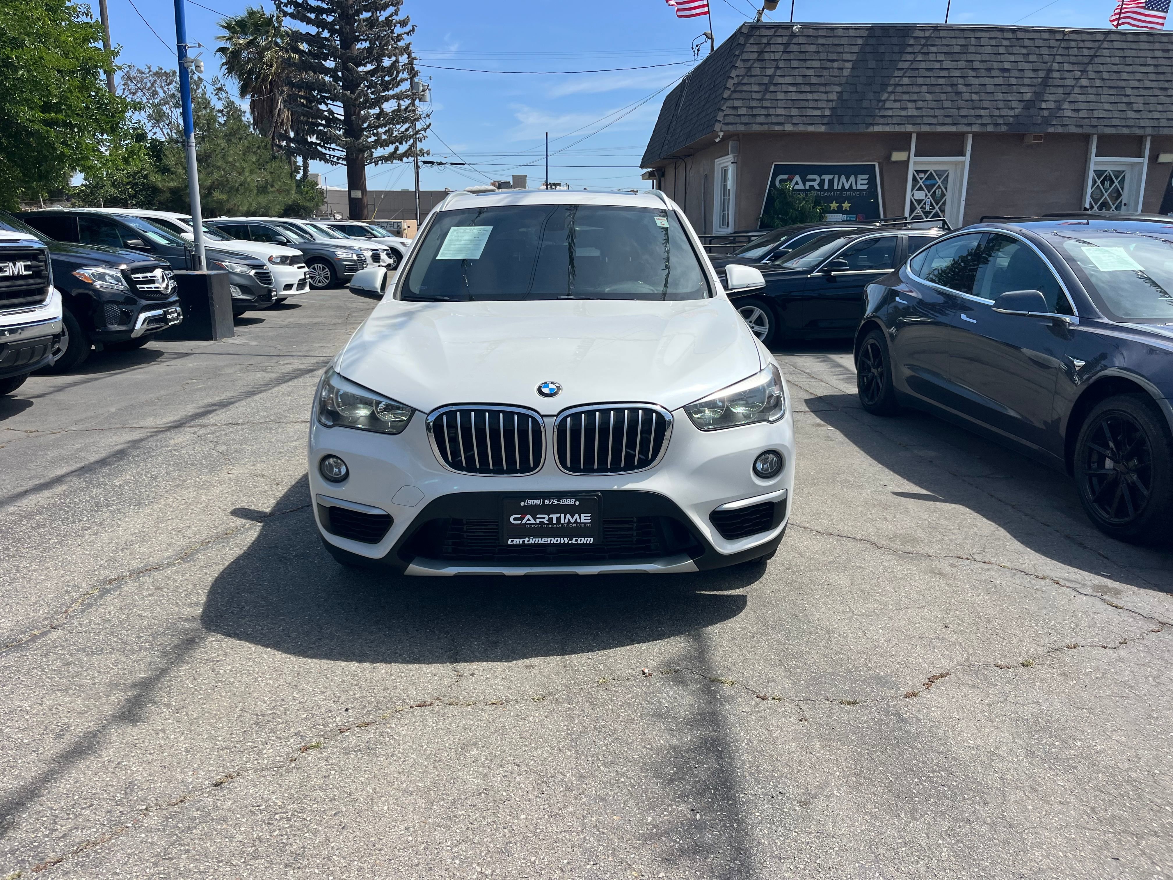 Vehicle image 8 of 74