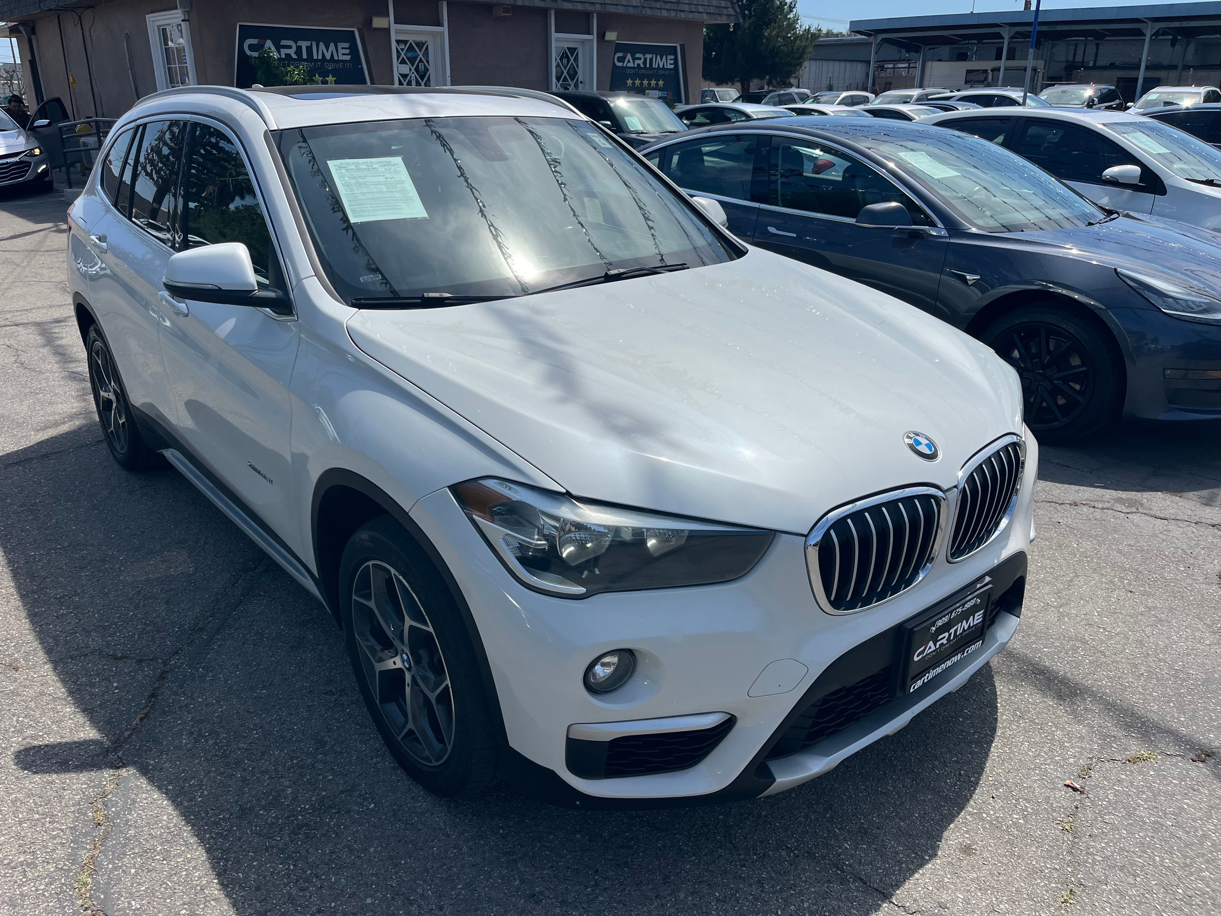 Vehicle image 13 of 74