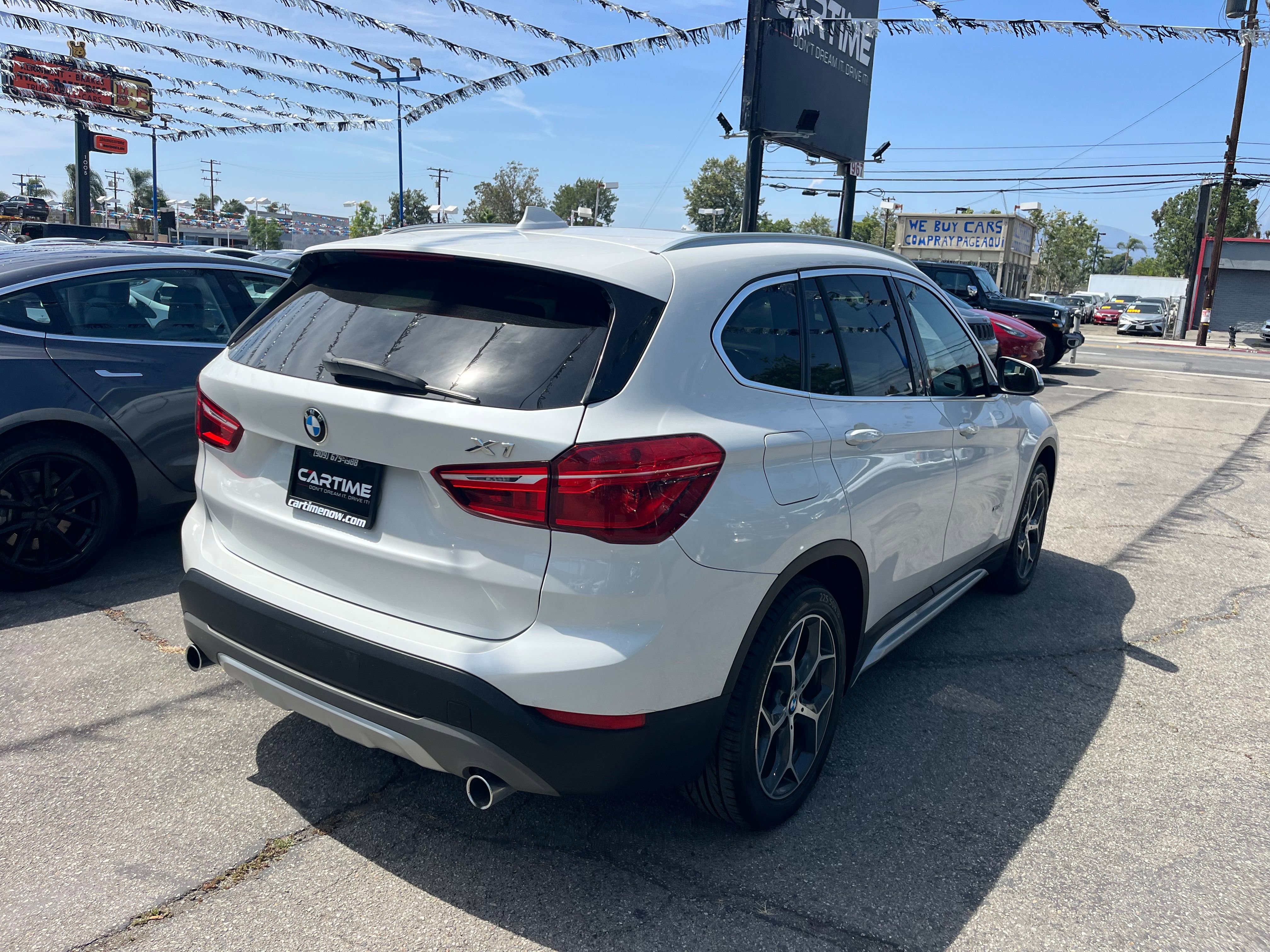 Vehicle image 16 of 74