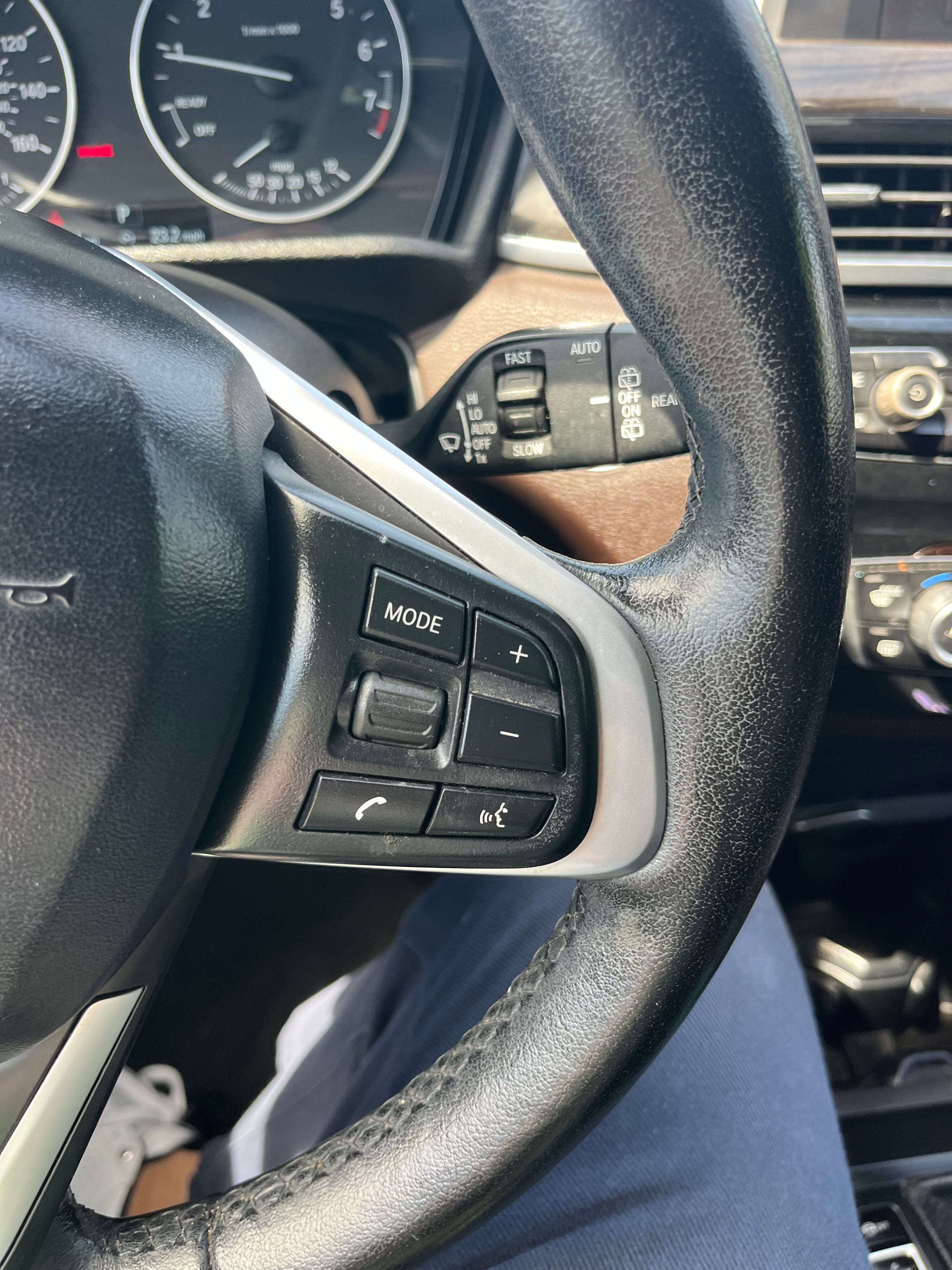 Vehicle image 47 of 74