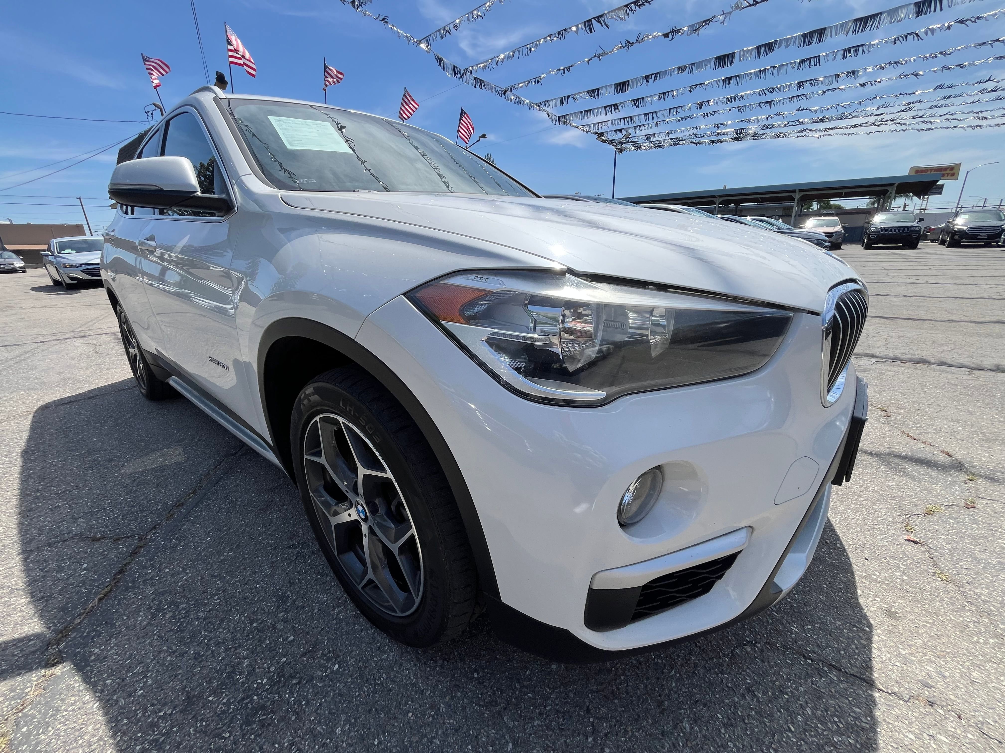 Vehicle image 9 of 74