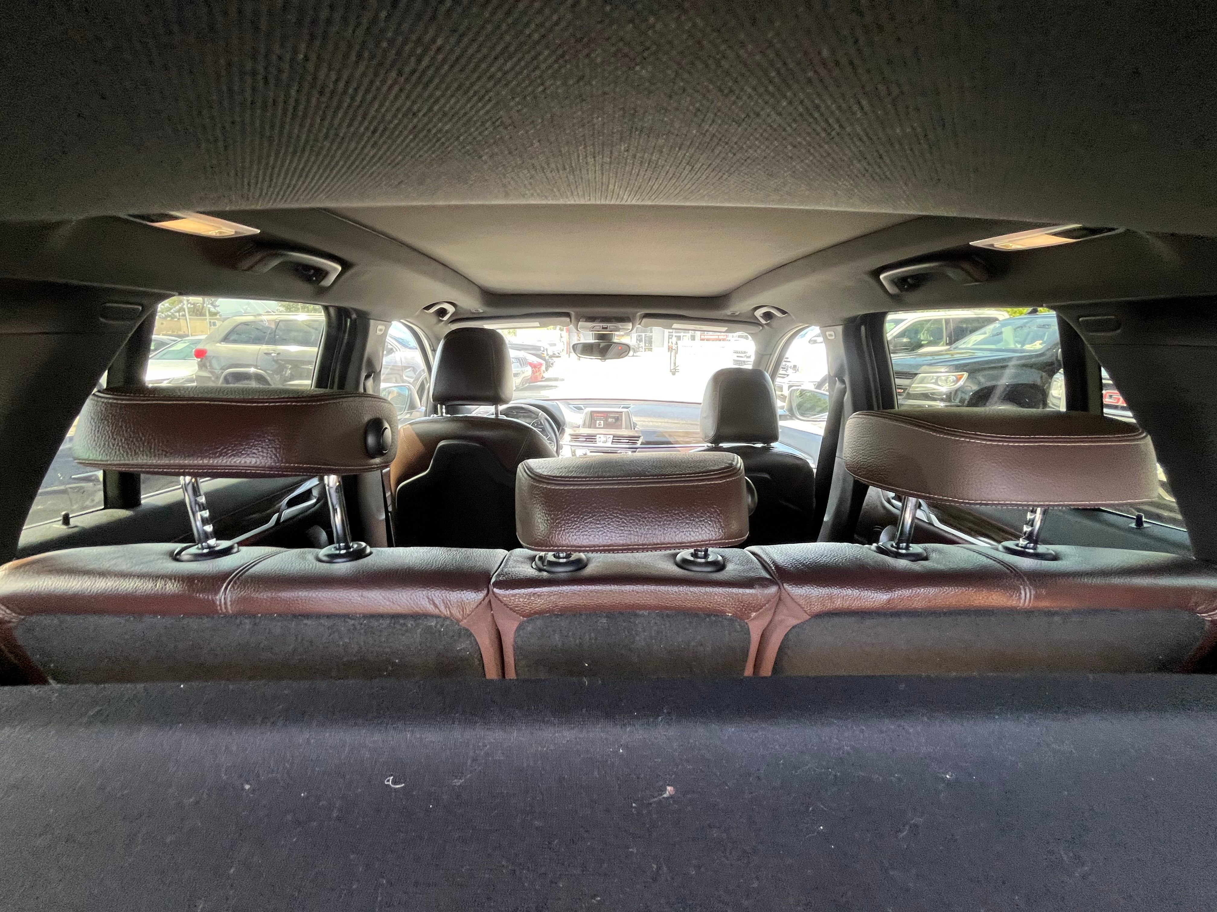 Vehicle image 27 of 74