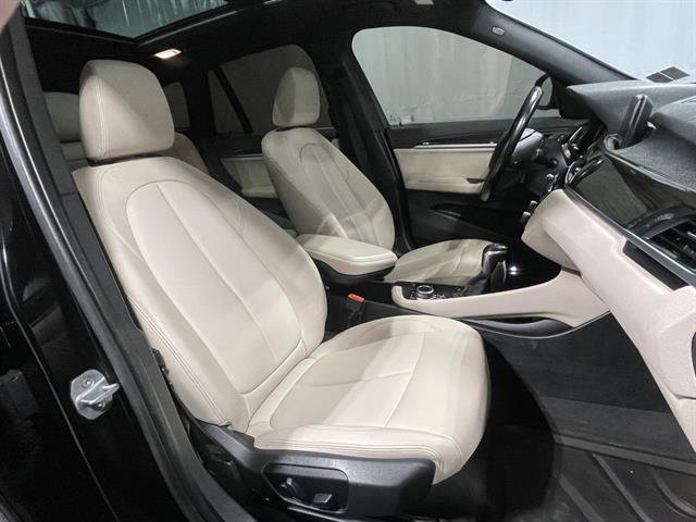 2018 BMW X1 xDrive28i Image 14 of 27