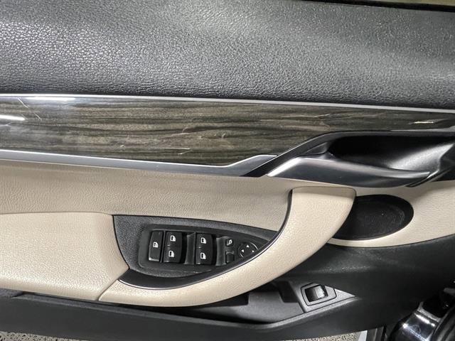 2018 BMW X1 xDrive28i Image 17 of 27