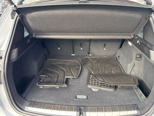 Vehicle image 9 of 30